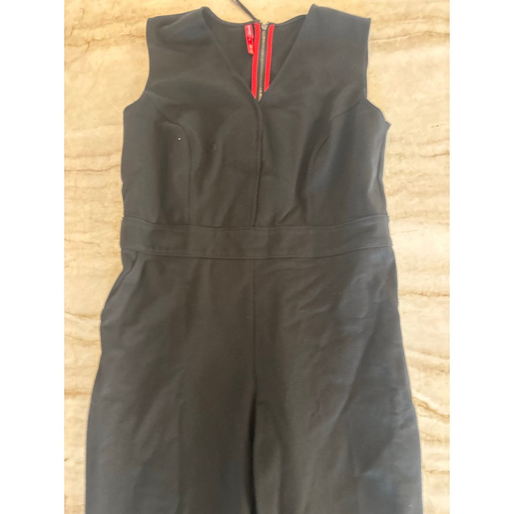 Women's Spanx Black the perfect Jumpsuit with Red Zipper Detail Size XL - Picture 2 of 5